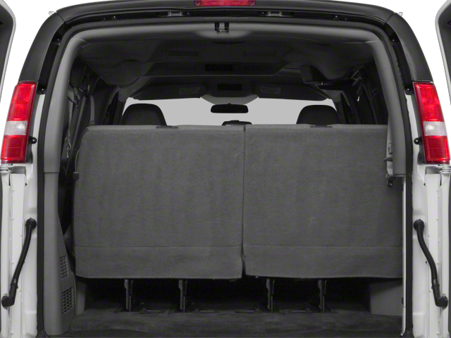 2011 Chevrolet Express Passenger 3500 1LT