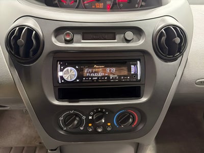2004 Saturn Ion ION 1