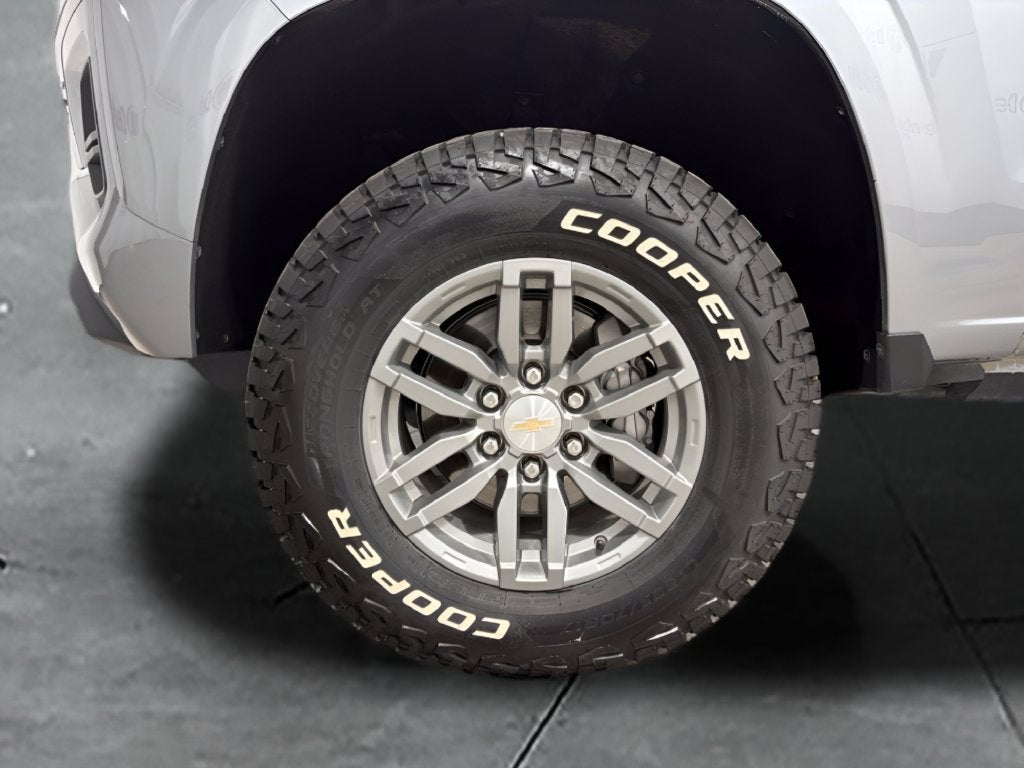 2025 Chevrolet Colorado WT/LT