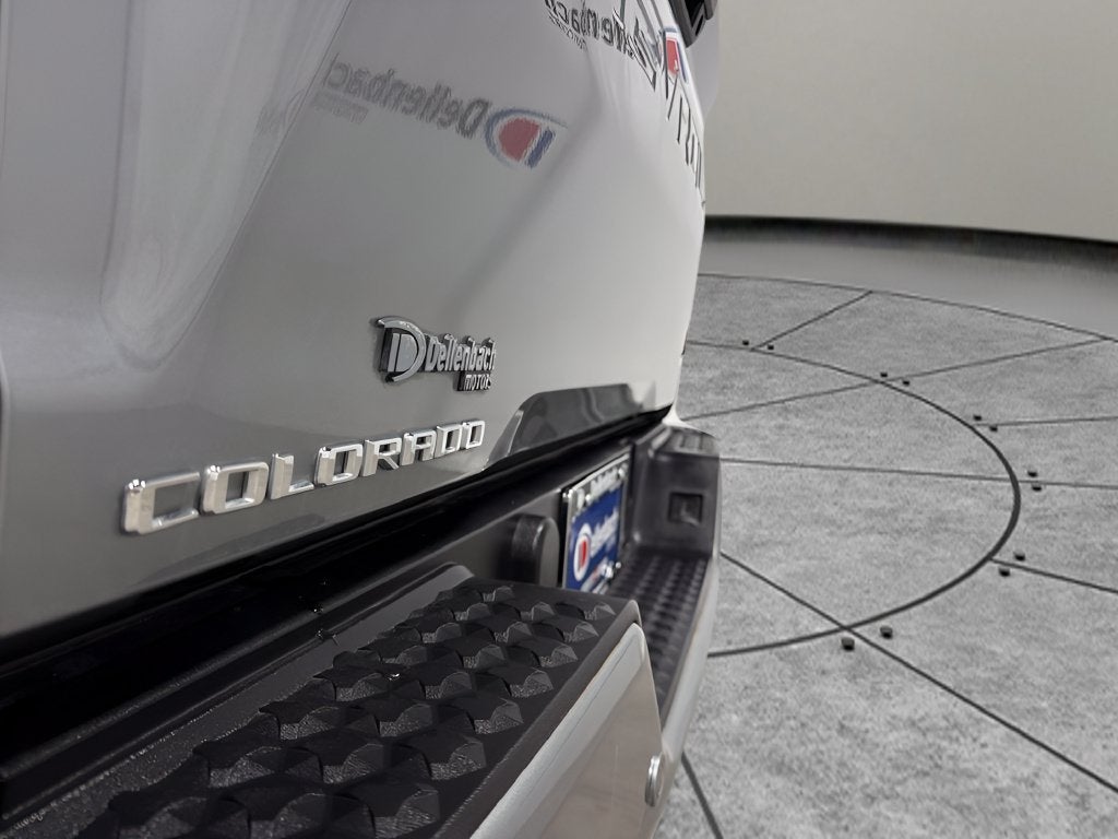 2025 Chevrolet Colorado WT/LT