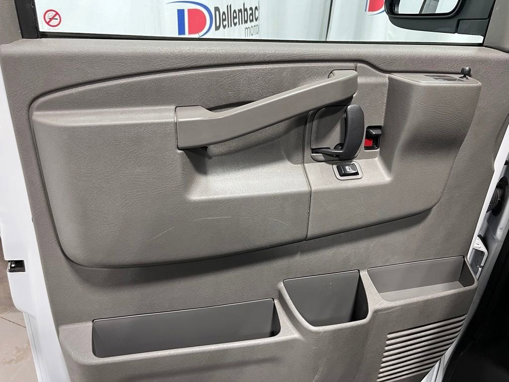 2024 Chevrolet Express Cargo 2500 WT