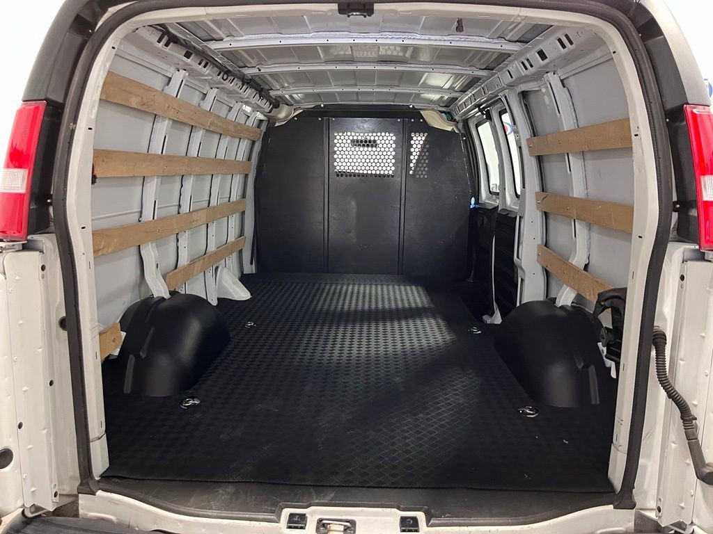 2024 Chevrolet Express Cargo 2500 WT