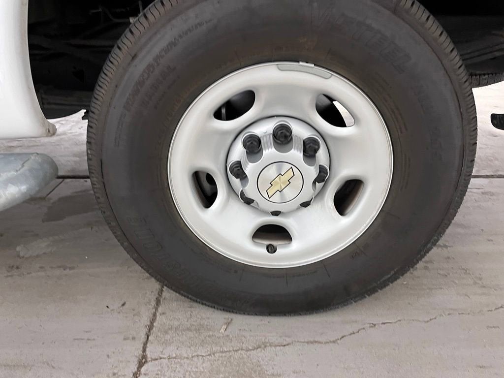 2024 Chevrolet Express Cargo 2500 WT