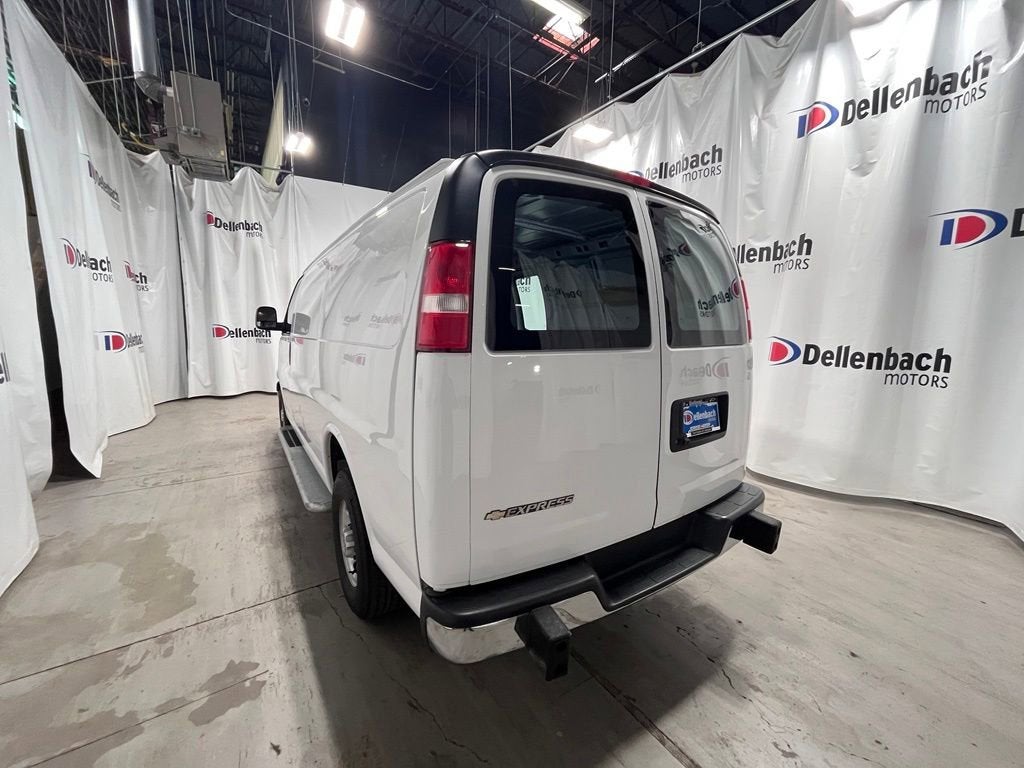 2024 Chevrolet Express Cargo 2500 WT
