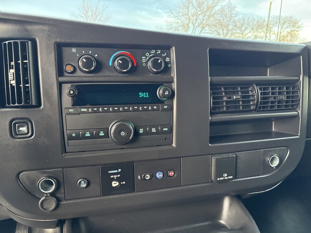 2024 Chevrolet Express Cargo 2500 WT