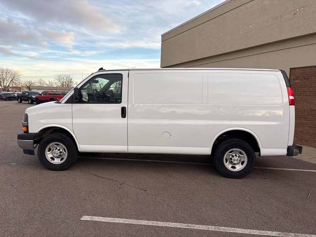 2024 Chevrolet Express Cargo 2500 WT