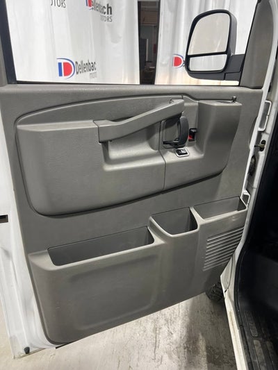 2023 Chevrolet Express Cargo 3500 WT