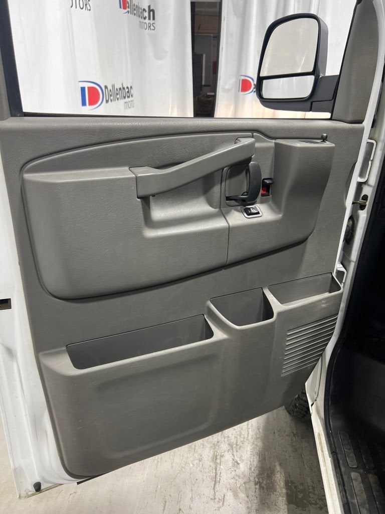 2023 Chevrolet Express Cargo 3500 WT