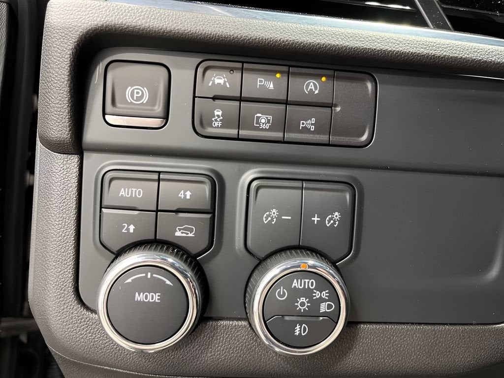 2025 Chevrolet Tahoe RST