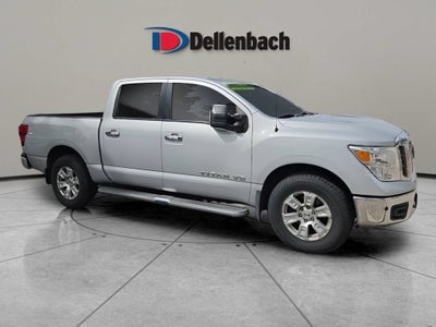 2018 Nissan TITAN SV