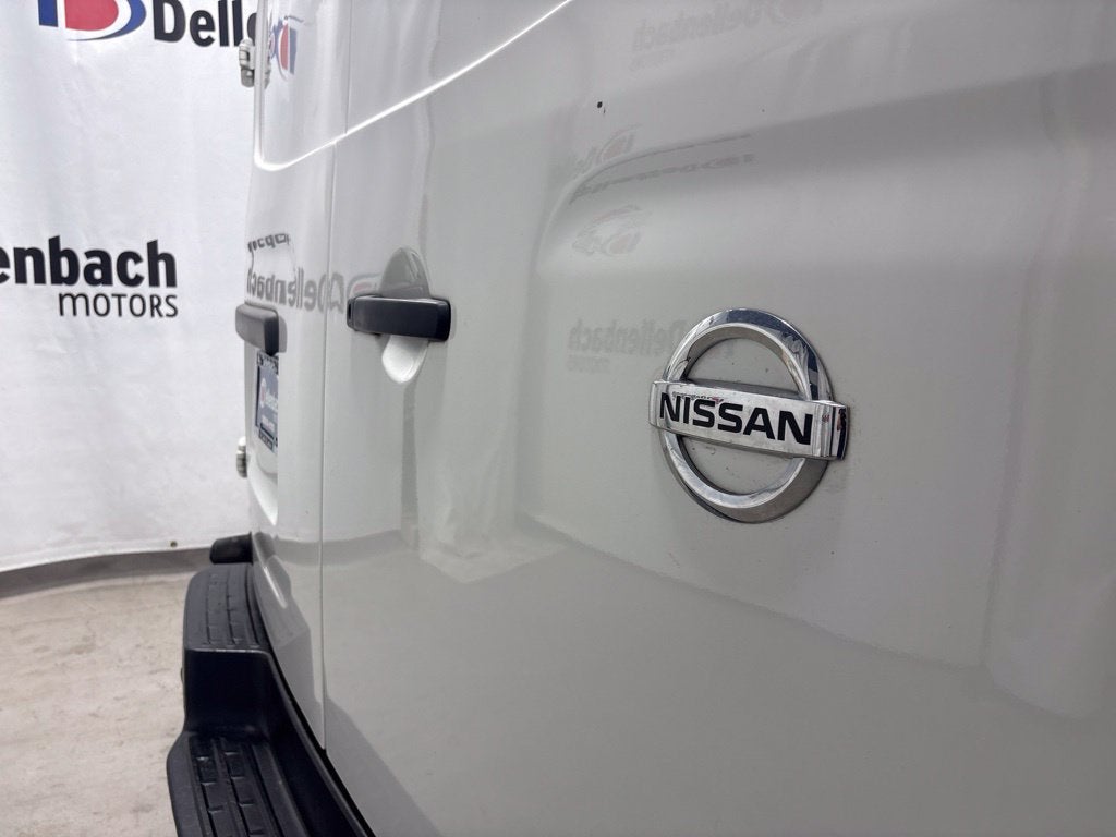 2021 Nissan NV Cargo NV2500 HD SV High Roof V8