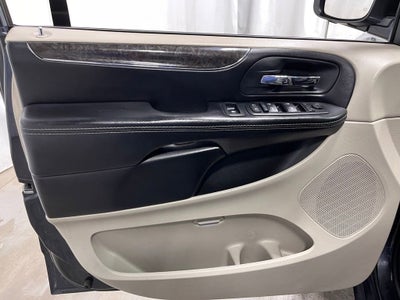 2014 Chrysler Town & Country Touring