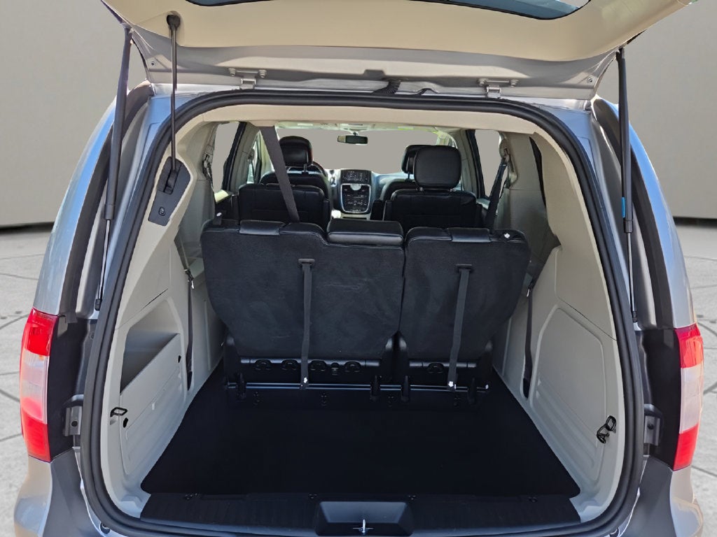 2015 Chrysler Town & Country Touring