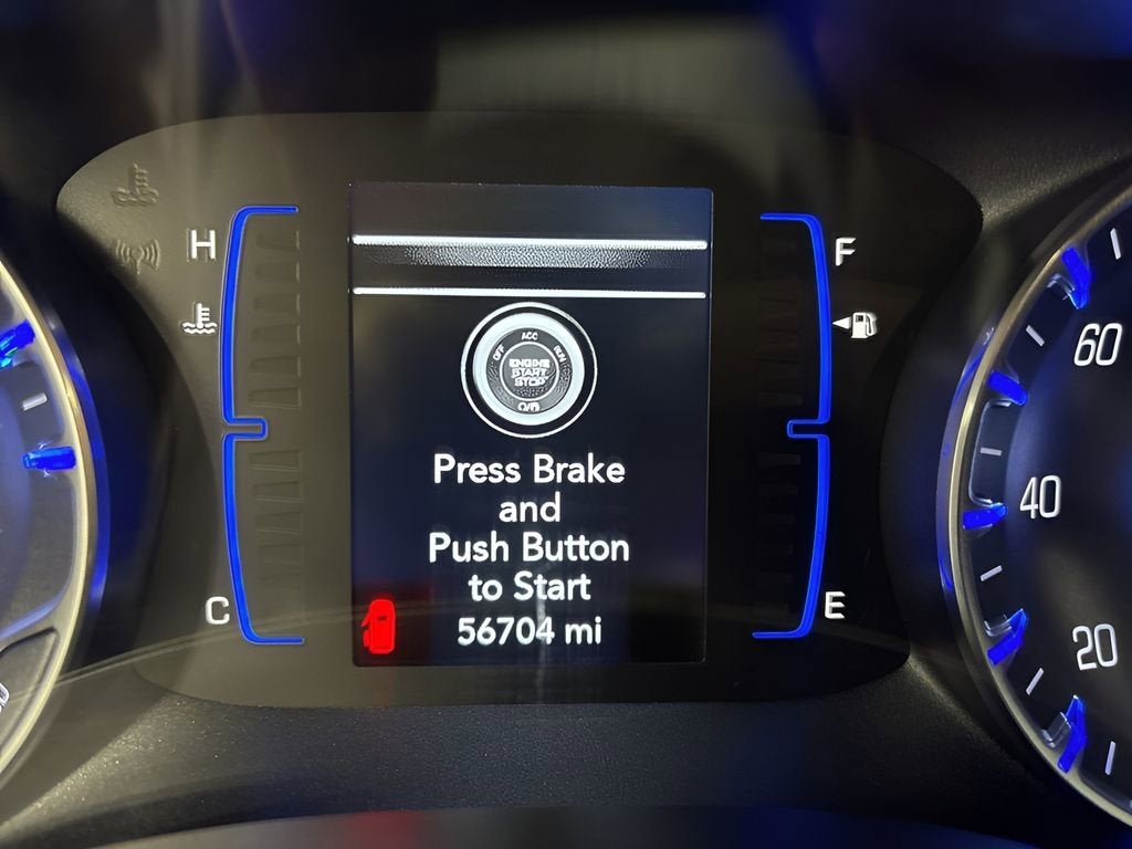 2022 Chrysler Voyager LX