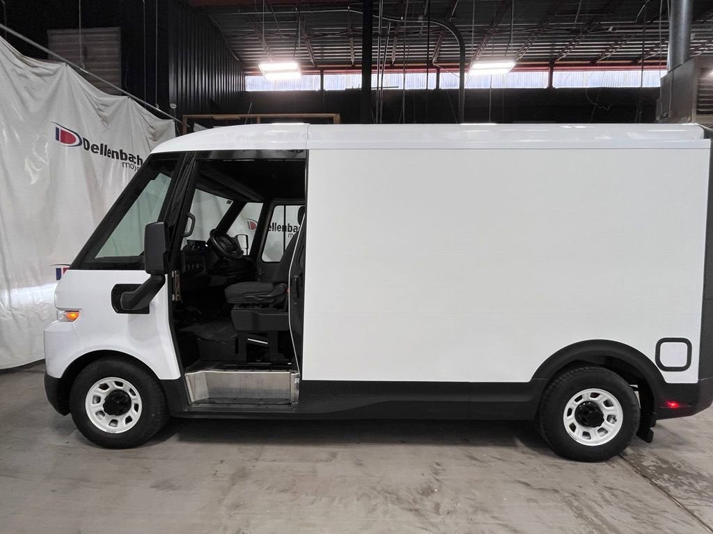 2024 BrightDrop Zevo 400 EJY