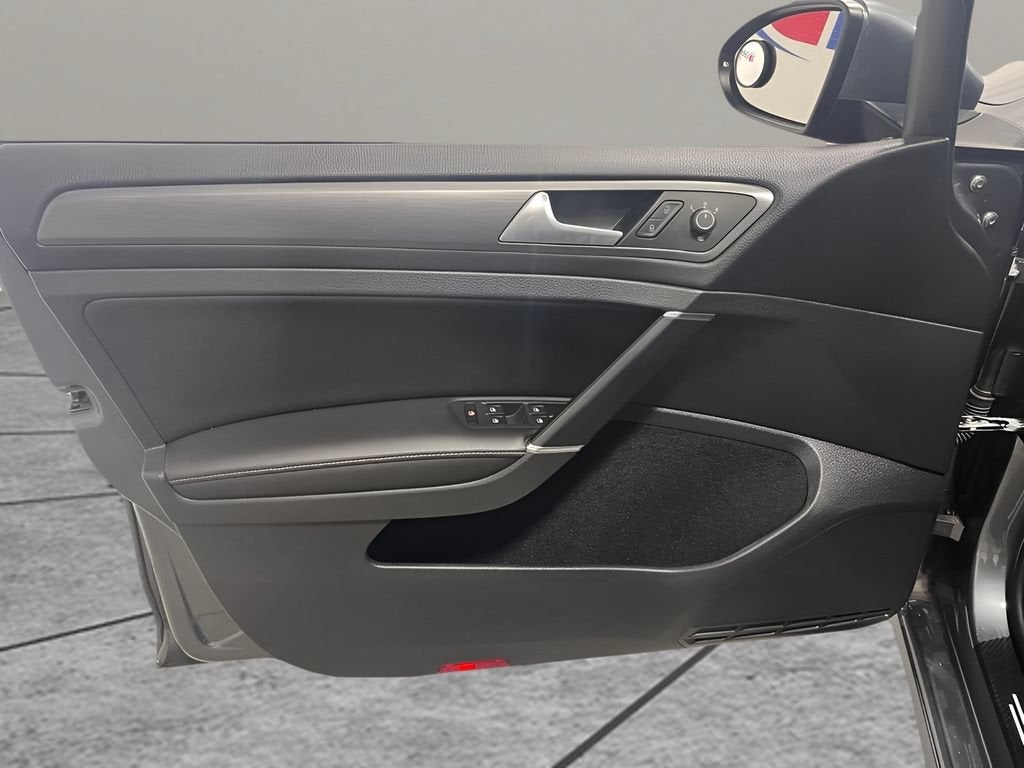 2018 Volkswagen Golf S