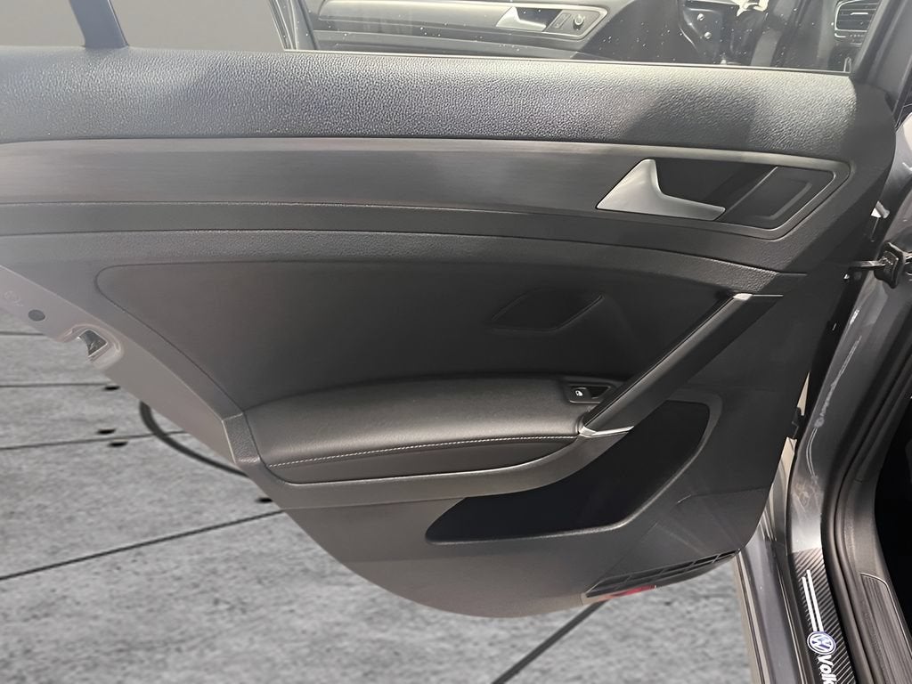 2018 Volkswagen Golf S