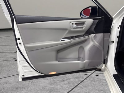 2016 Toyota Camry Hybrid SE