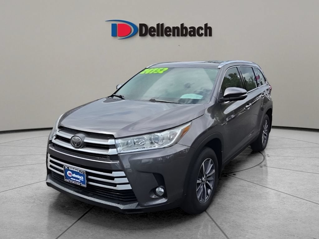 2019 Toyota Highlander SE