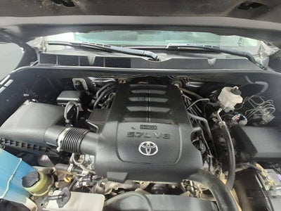 2017 Toyota Tundra SR5 5.7L V8