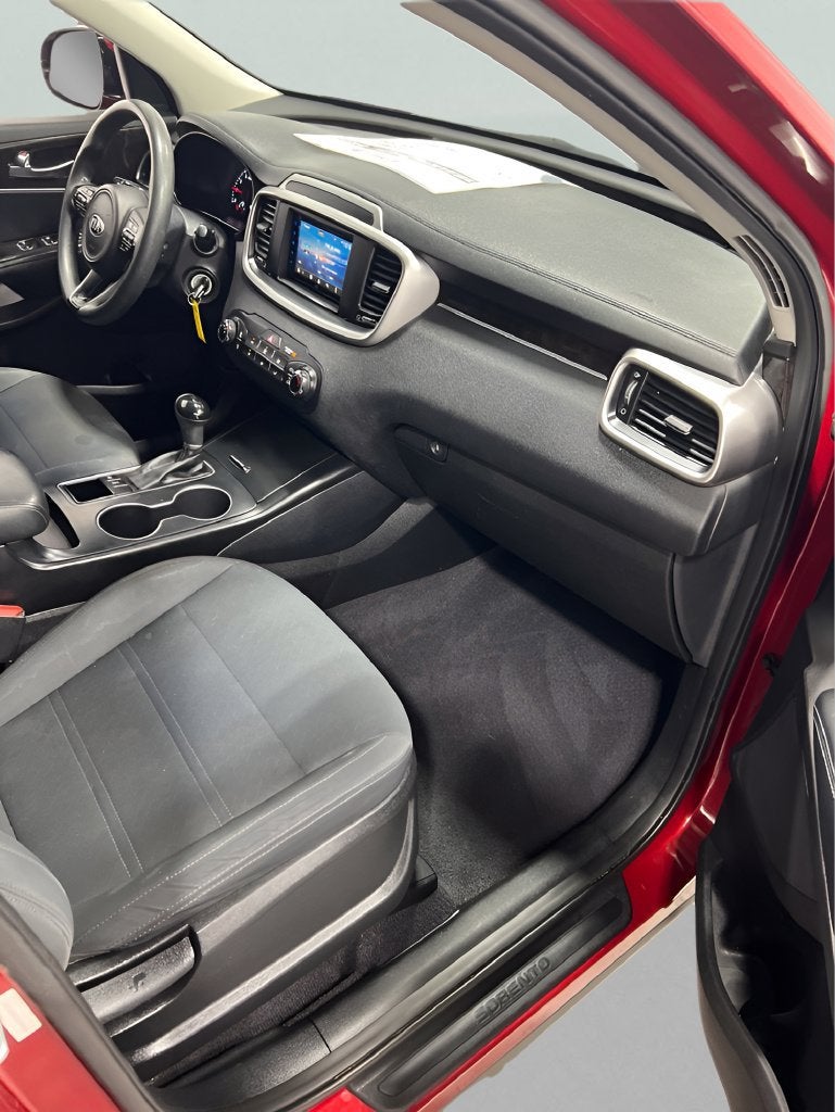 2017 Kia Sorento 3.3L LX
