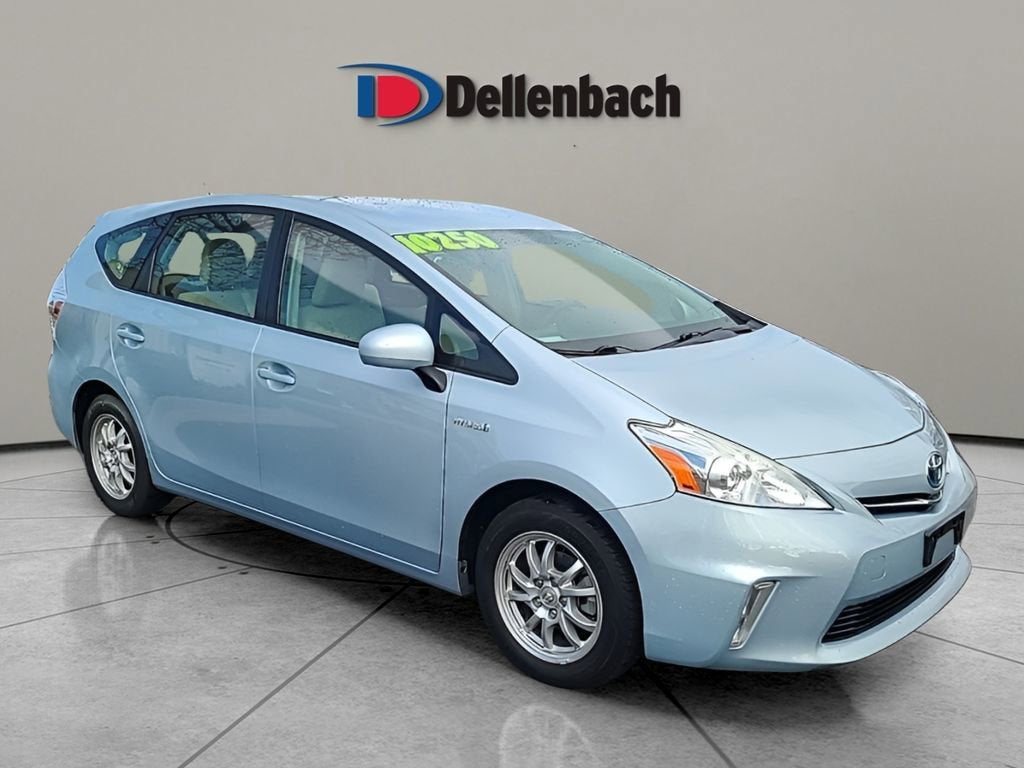 2012 Toyota Prius v Two