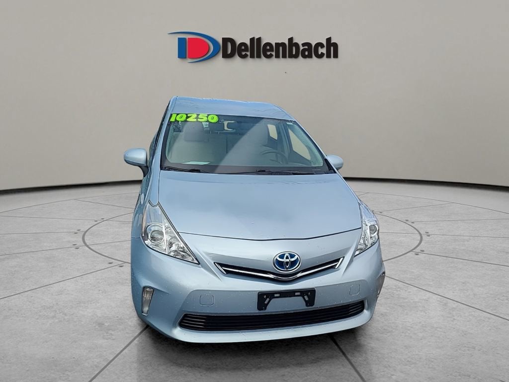 2012 Toyota Prius v Two