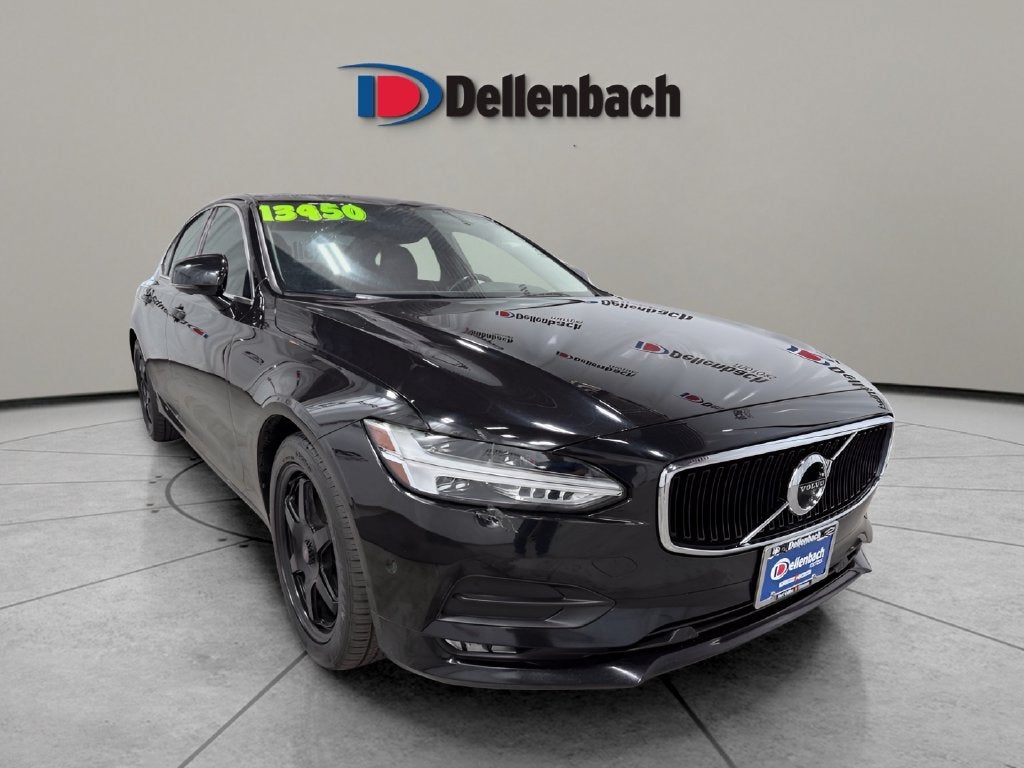 2017 Volvo S90 T6 Momentum