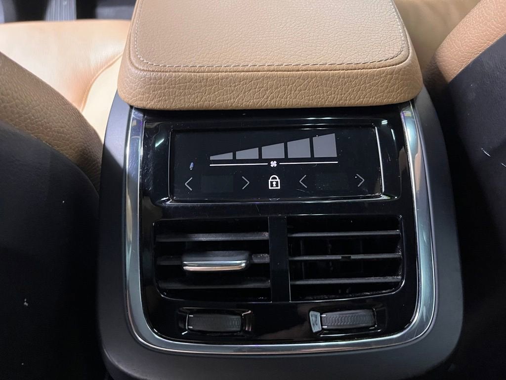 2018 Volvo XC90 Momentum