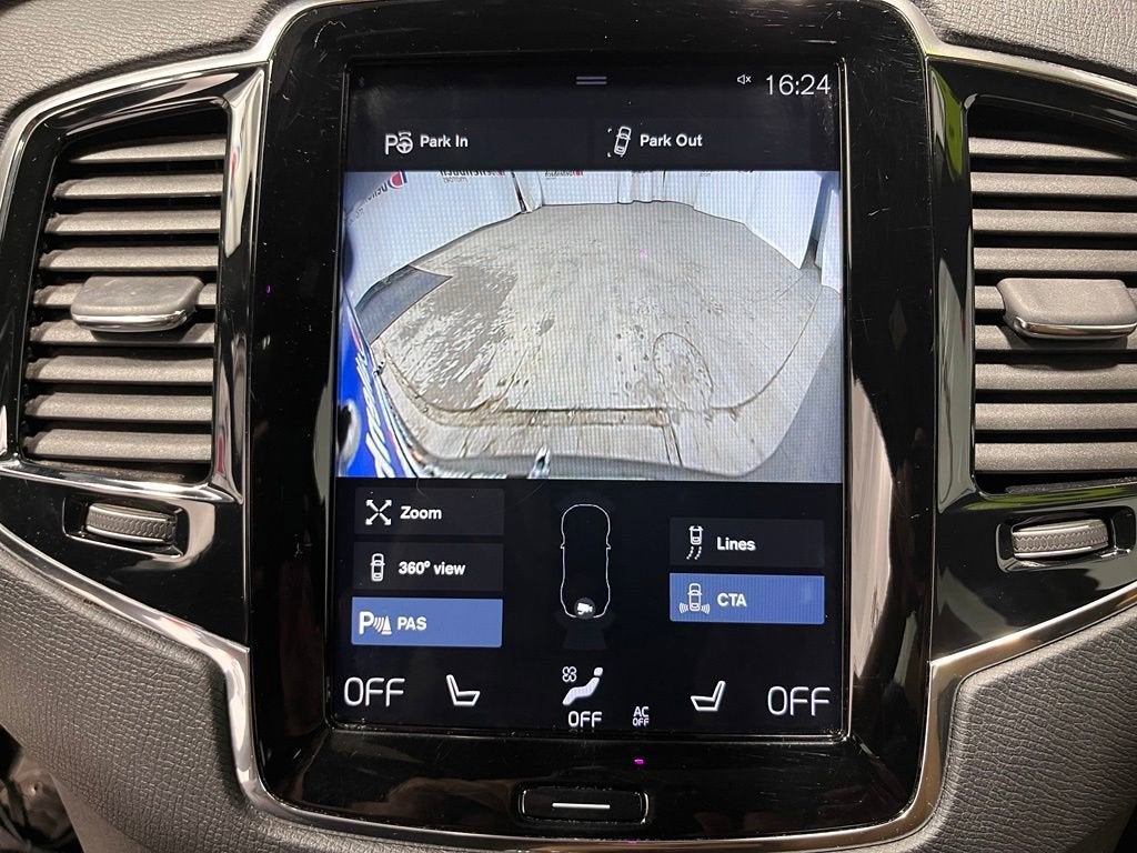2018 Volvo XC90 Momentum